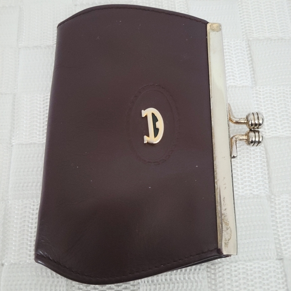 Etienne Aigner Vintage Burgundy Authentic Coin Purse - Picture 5 of 12